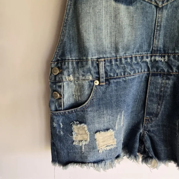 NWT Highway Jeans Distressed Denim Shot Overalls Size L Blue - Picture 2 of 7